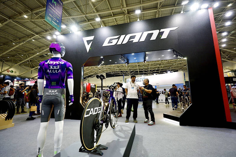 台北時報TAIPEI TIMES reported that Giant begins reimbursing migrant workers for broker fees