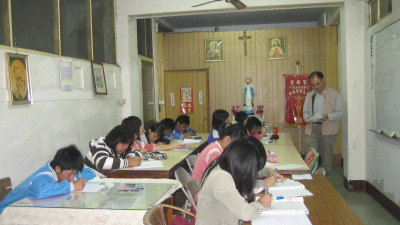 新事在竹東開辦的學生課業輔導服務